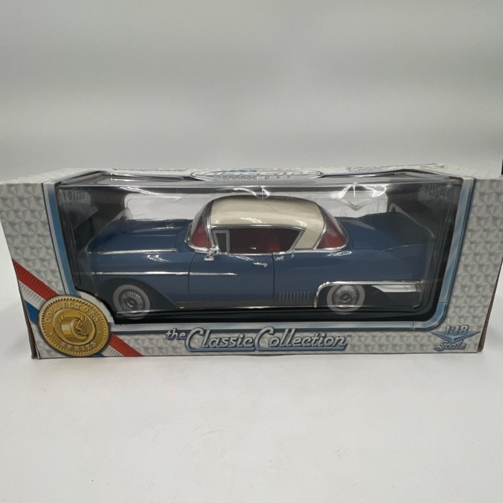 Welly 1:18 1958 Cadillac Seville Diecast Car Classic Collection Blue White